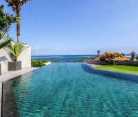 Villa The Beach Villa Cemagi, Infinity Pool